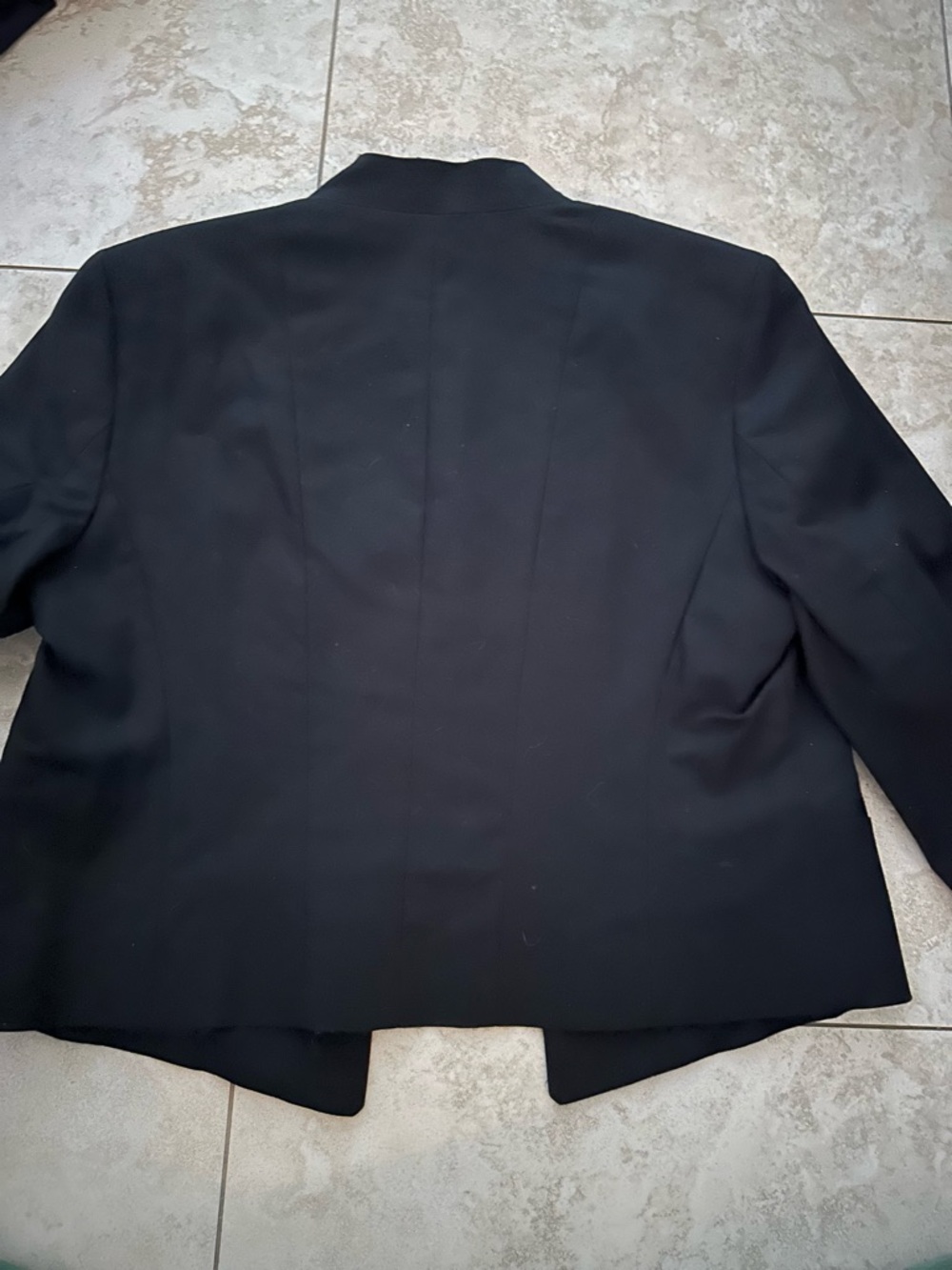 Blazer - Picture 8 of 8